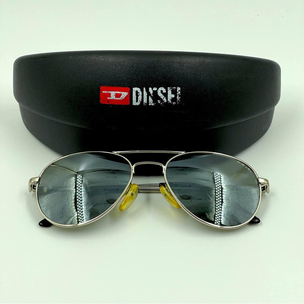 Vintage Y2K Diesel Aviator Sunglasses 010 Express Mirror Gray Tint Unisex w Case
